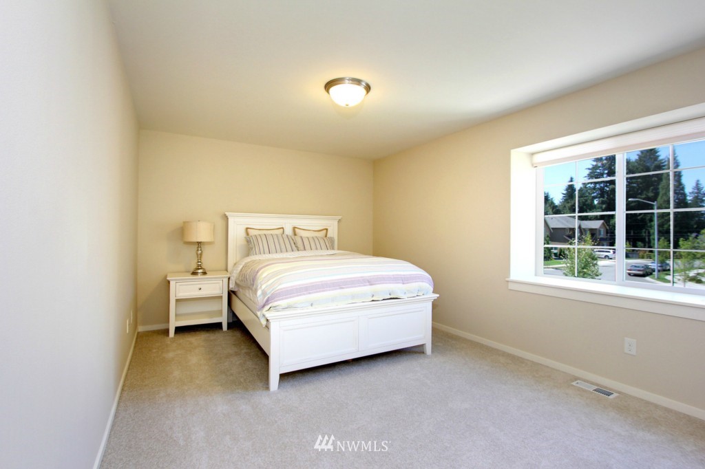 3529 217th Place Southeast Bothell, WA 98021 - Photo 13 of 18