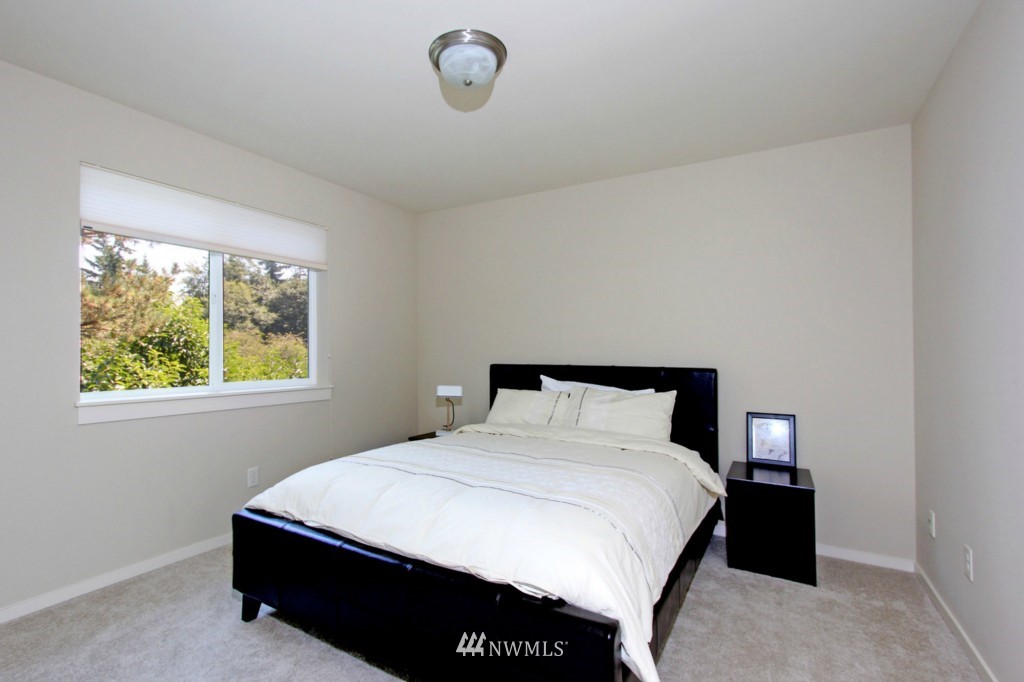 3529 217th Place Southeast Bothell, WA 98021 - Photo 15 of 18