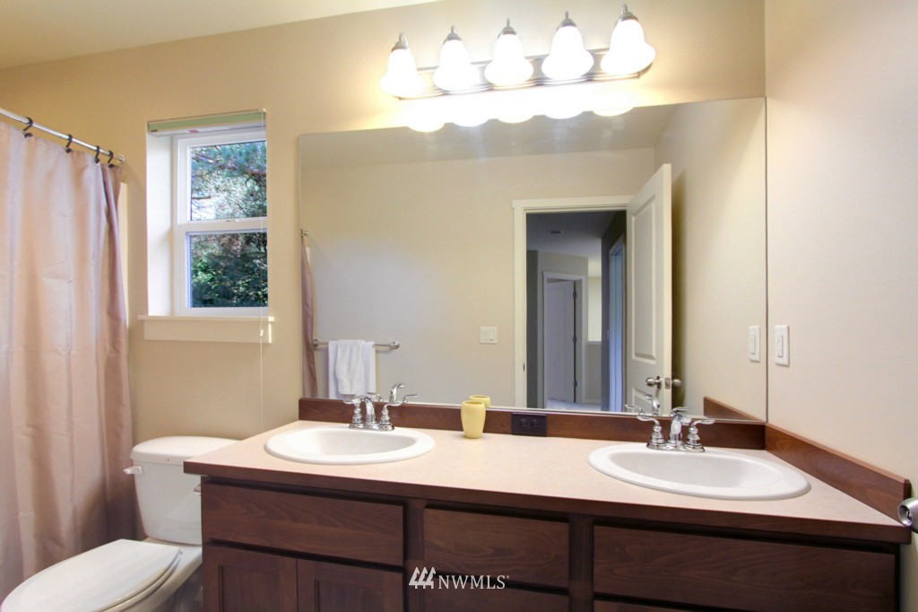 3529 217th Place Southeast Bothell, WA 98021 - Photo 16 of 18