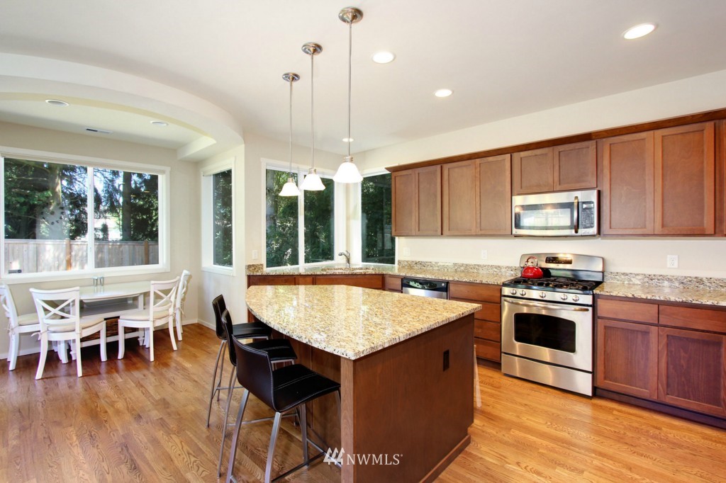 3529 217th Place Southeast Bothell, WA 98021 - Photo 4 of 18