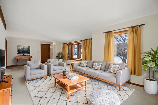 $249,900 | 530 17th Street Southwest, Owatonna, MN 55060