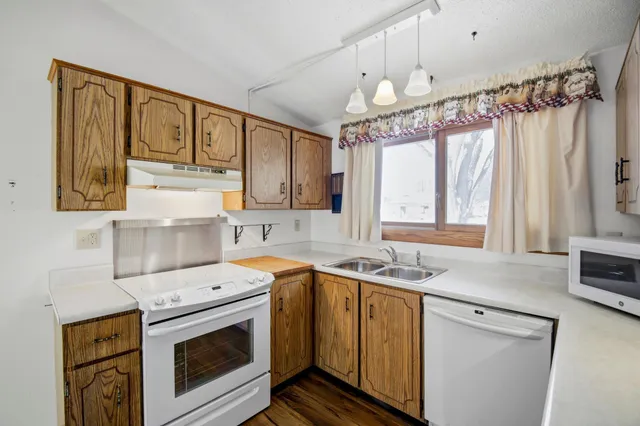 $249,900 | 530 17th Street Southwest, Owatonna, MN 55060