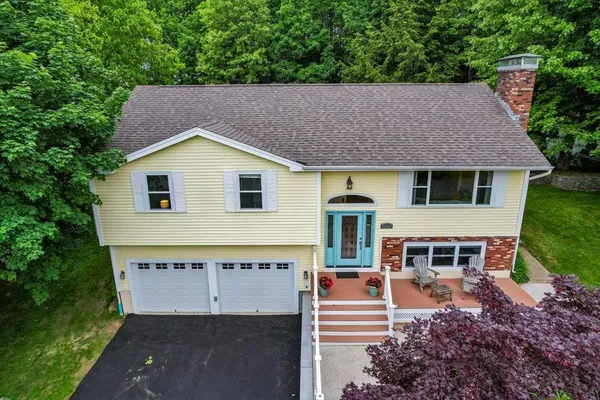 $639,900 | 12 Barkland Drive, Derry, NH 03038