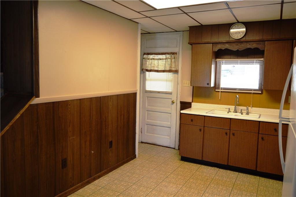 183 Old Pike Road Freeport, PA 16229 - Photo 14 of 23 Gallery Image 14
