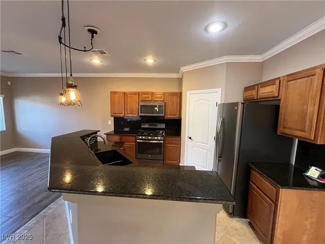 $1,850 | 7072 North Caribou Ridge Street, Unit 103, Las Vegas, NV 89149