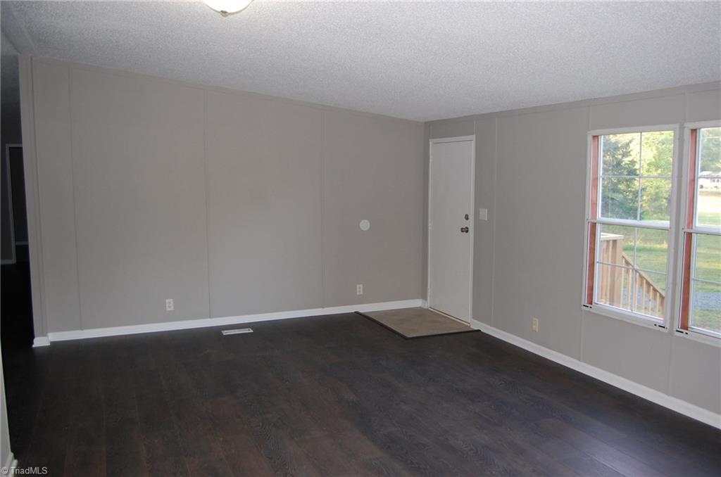 3850 Spinks Road Asheboro, NC 27205 - Photo 11 of 29