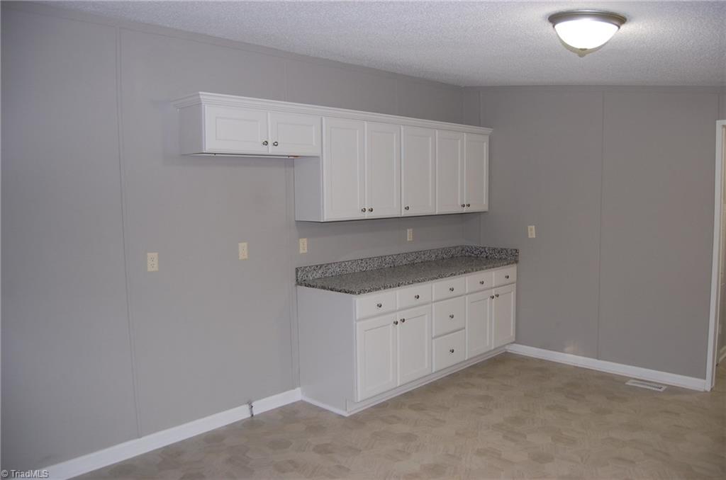 3850 Spinks Road Asheboro, NC 27205 - Photo 12 of 29