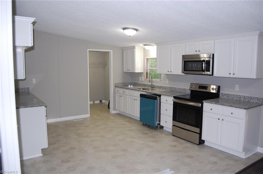 3850 Spinks Road Asheboro, NC 27205 - Photo 15 of 29