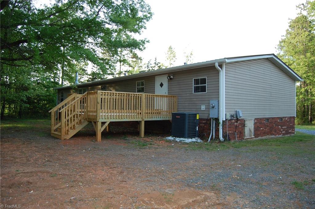 3850 Spinks Road Asheboro, NC 27205 - Photo 4 of 29