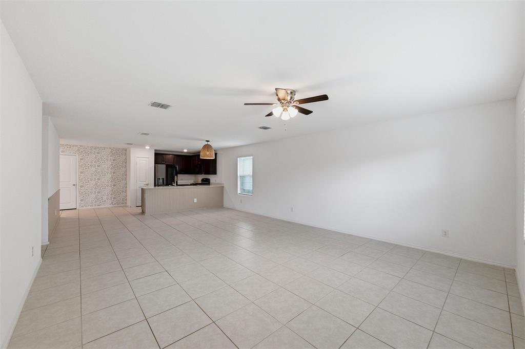 312 Ranchito Pass Haslet, TX 76052 - Photo 13 of 31