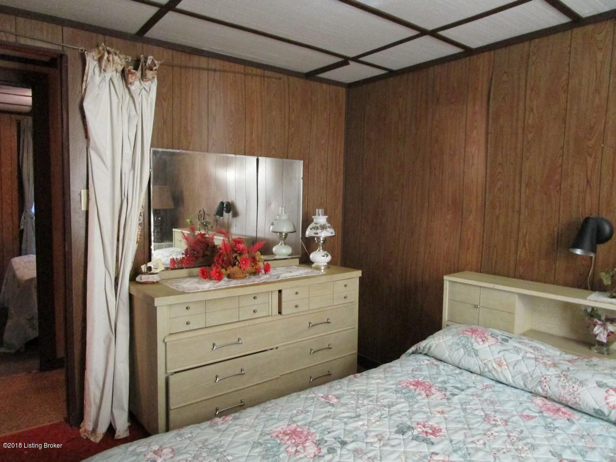79 Oakridge Road Bee Spring, KY 42207 - Photo 17 of 34 0017reynoldsrd
