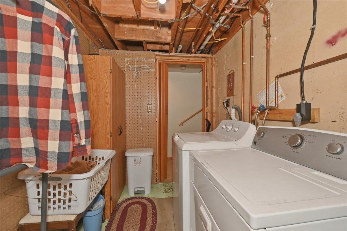 1405 Roland Road Cloquet, MN 55720 - Photo 20 of 33
