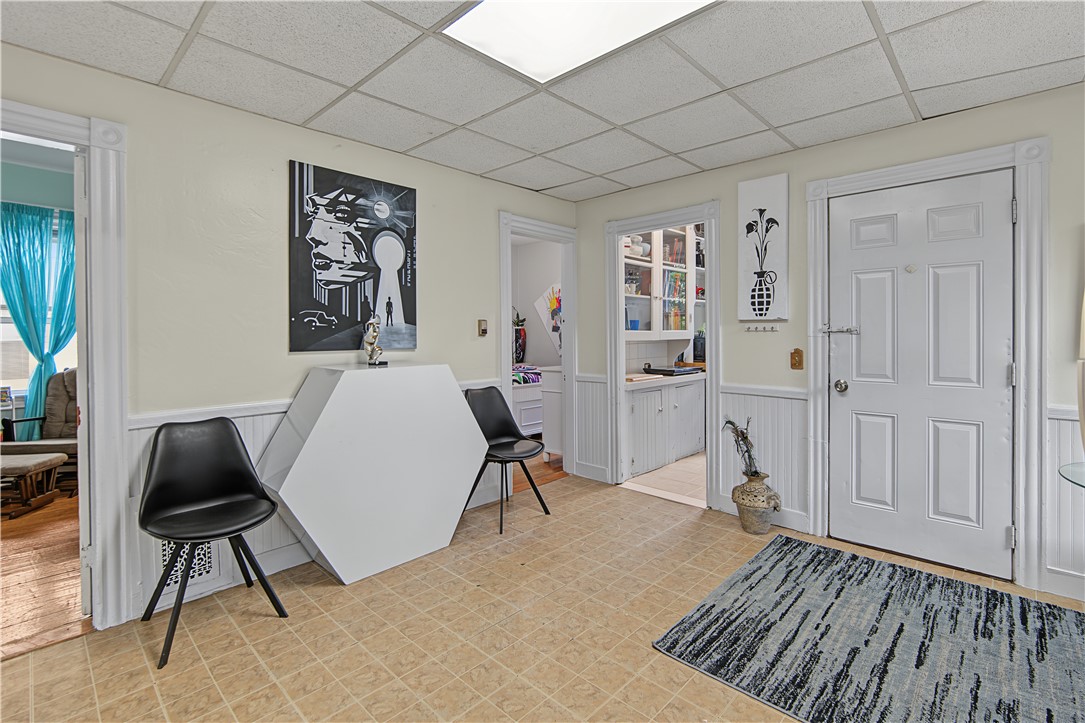 115 Woodward Road Providence, RI 02904 - Photo 6 of 29 Gallery Image 6