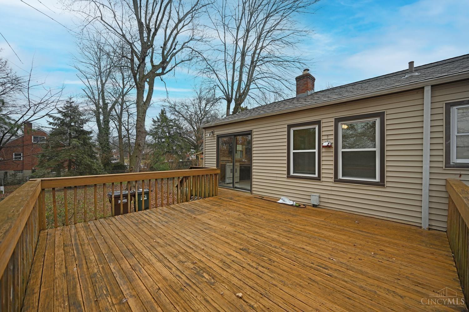 6720 Ridgefield Drive Cincinnati, OH 45224 - Photo 25 of 33 Gallery Image 25