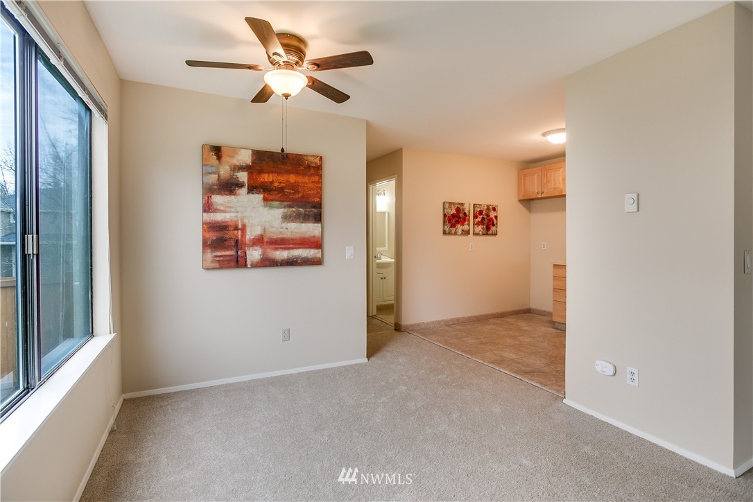 4110 Northeast 6th Place, Unit 2B Renton, WA 98059 - Photo 4 of 21