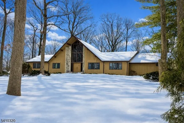 $1,499,000 | 137 High Oaks Drive, Warren, NJ 07059