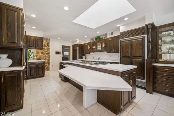 $1,425,000 | 137 High Oaks Drive, Warren, NJ 07059