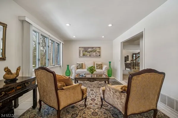 $1,425,000 | 137 High Oaks Drive, Warren, NJ 07059