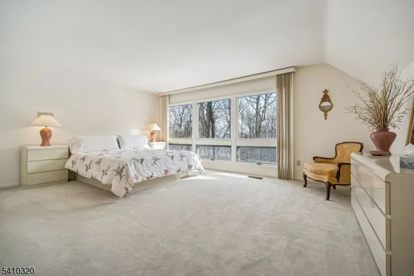 $1,425,000 | 137 High Oaks Drive, Warren, NJ 07059