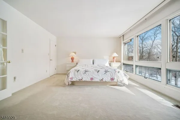 $1,425,000 | 137 High Oaks Drive, Warren, NJ 07059