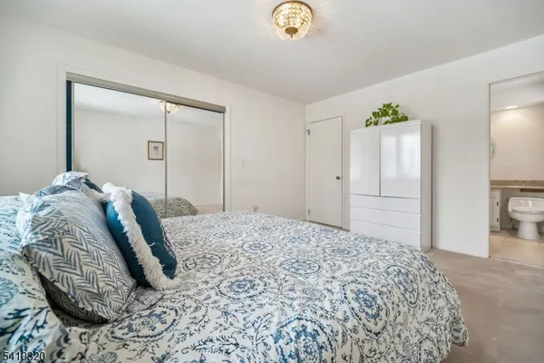 $1,425,000 | 137 High Oaks Drive, Warren, NJ 07059