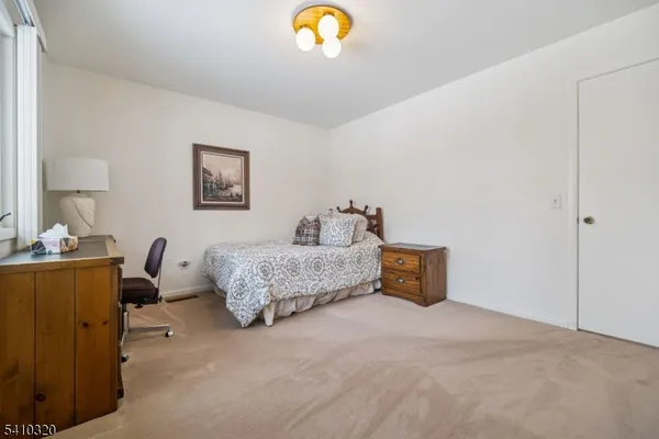 $1,425,000 | 137 High Oaks Drive, Warren, NJ 07059