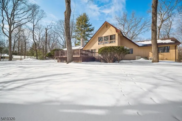 $1,425,000 | 137 High Oaks Drive, Warren, NJ 07059