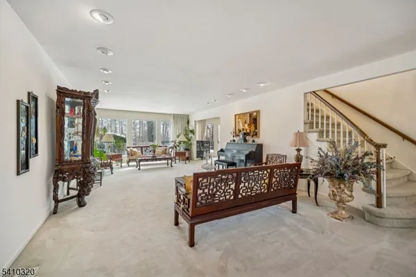 $1,425,000 | 137 High Oaks Drive, Warren, NJ 07059