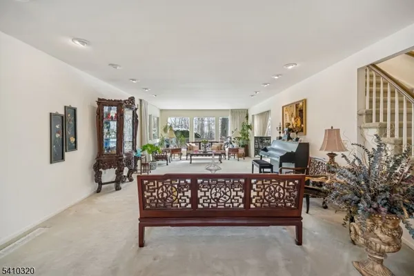 $1,425,000 | 137 High Oaks Drive, Warren, NJ 07059