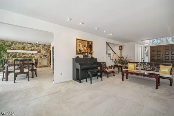 $1,425,000 | 137 High Oaks Drive, Warren, NJ 07059