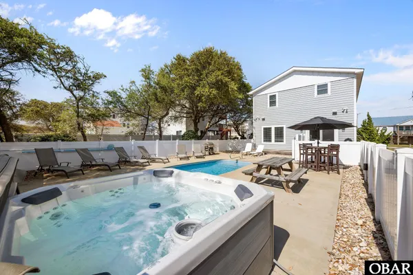 $915,000 | 4236 Lindbergh Avenue, Kitty Hawk, NC 27949