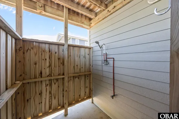 $915,000 | 4236 Lindbergh Avenue, Kitty Hawk, NC 27949