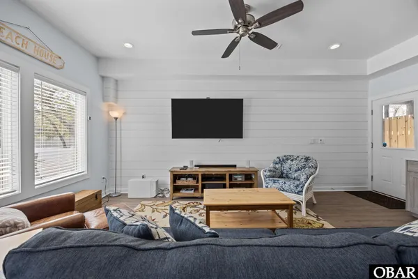 $915,000 | 4236 Lindbergh Avenue, Kitty Hawk, NC 27949