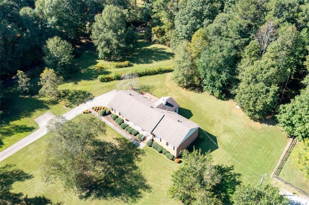 2526 New MacLand Road Powder Springs, GA 30127 - Photo 10 of 34
