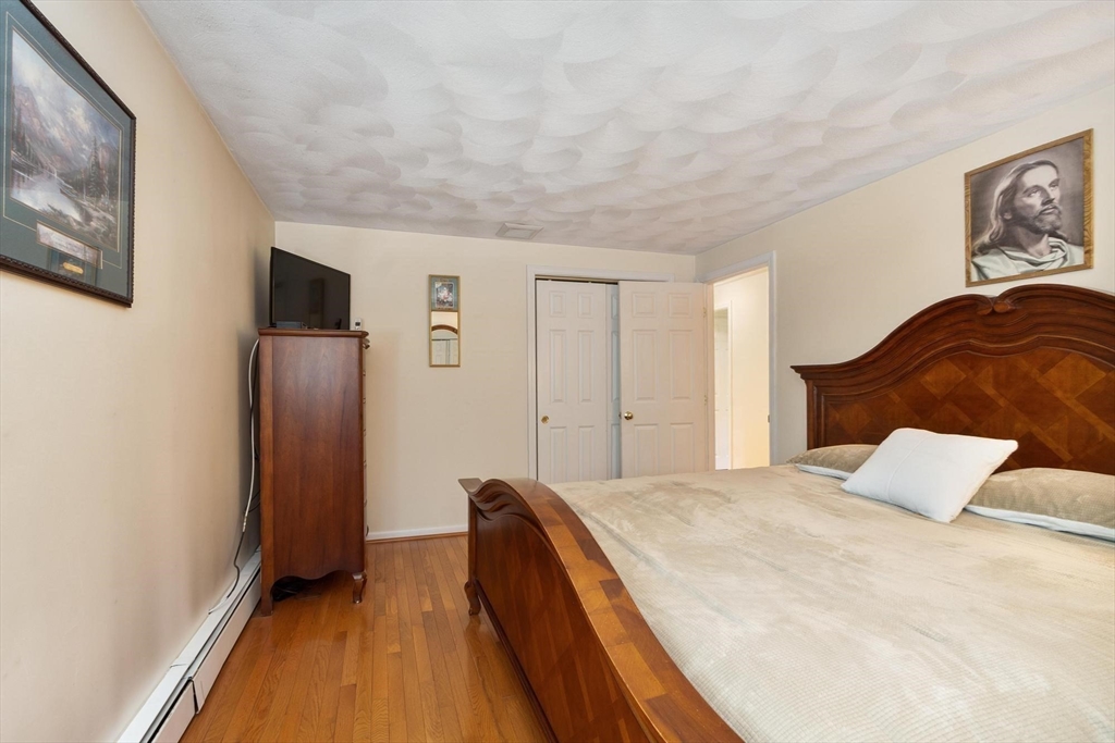 22 Northgate Road Tewksbury, MA 01876 - Photo 18 of 41 Gallery Image 18