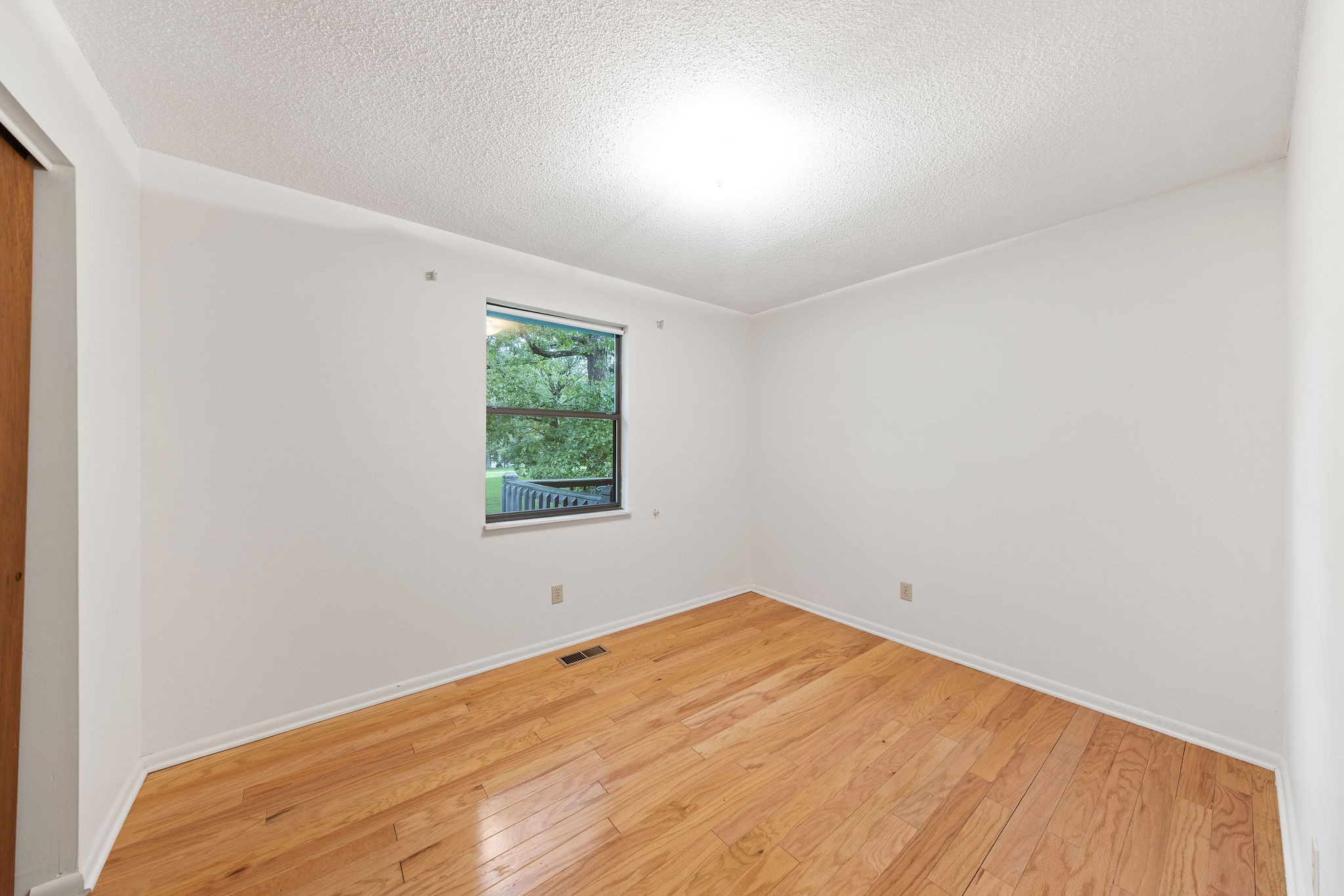 3008 Seminole Loop Crossville, TN 38572 - Photo 13 of 29 an empty room with a window