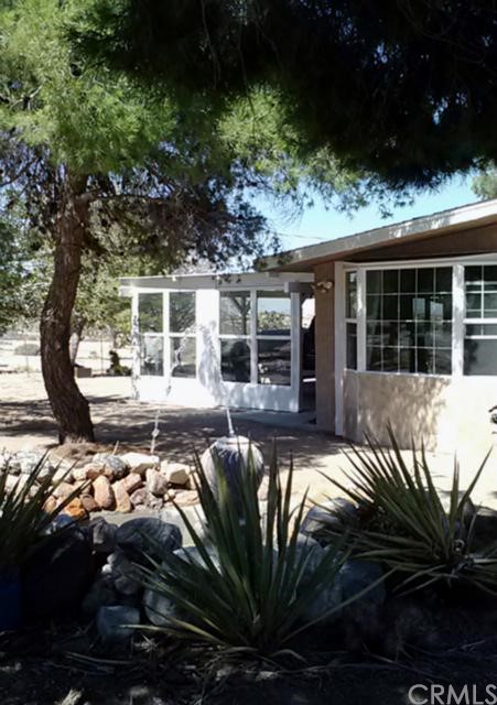 5225 Roberts Road Yucca Valley, CA 92284 - Photo 1 of 1 Gallery Image 1