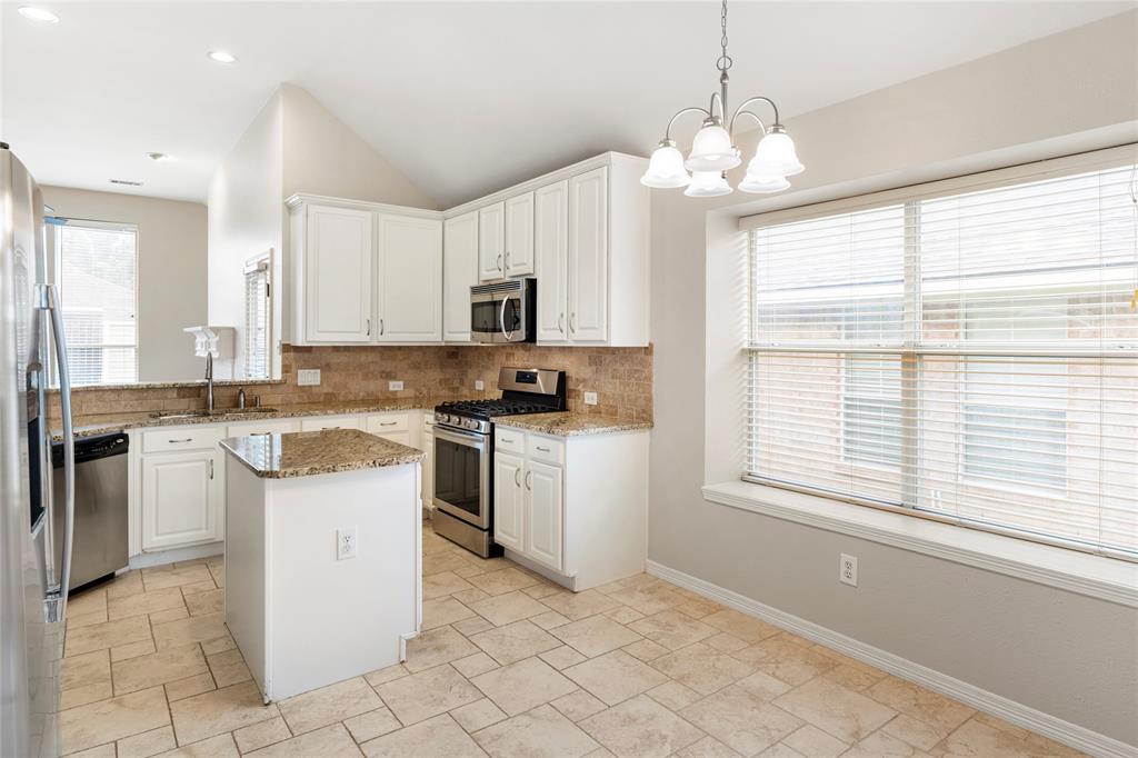 465 Ridge Meade Drive Lewisville, TX 75067 - Photo 17 of 38