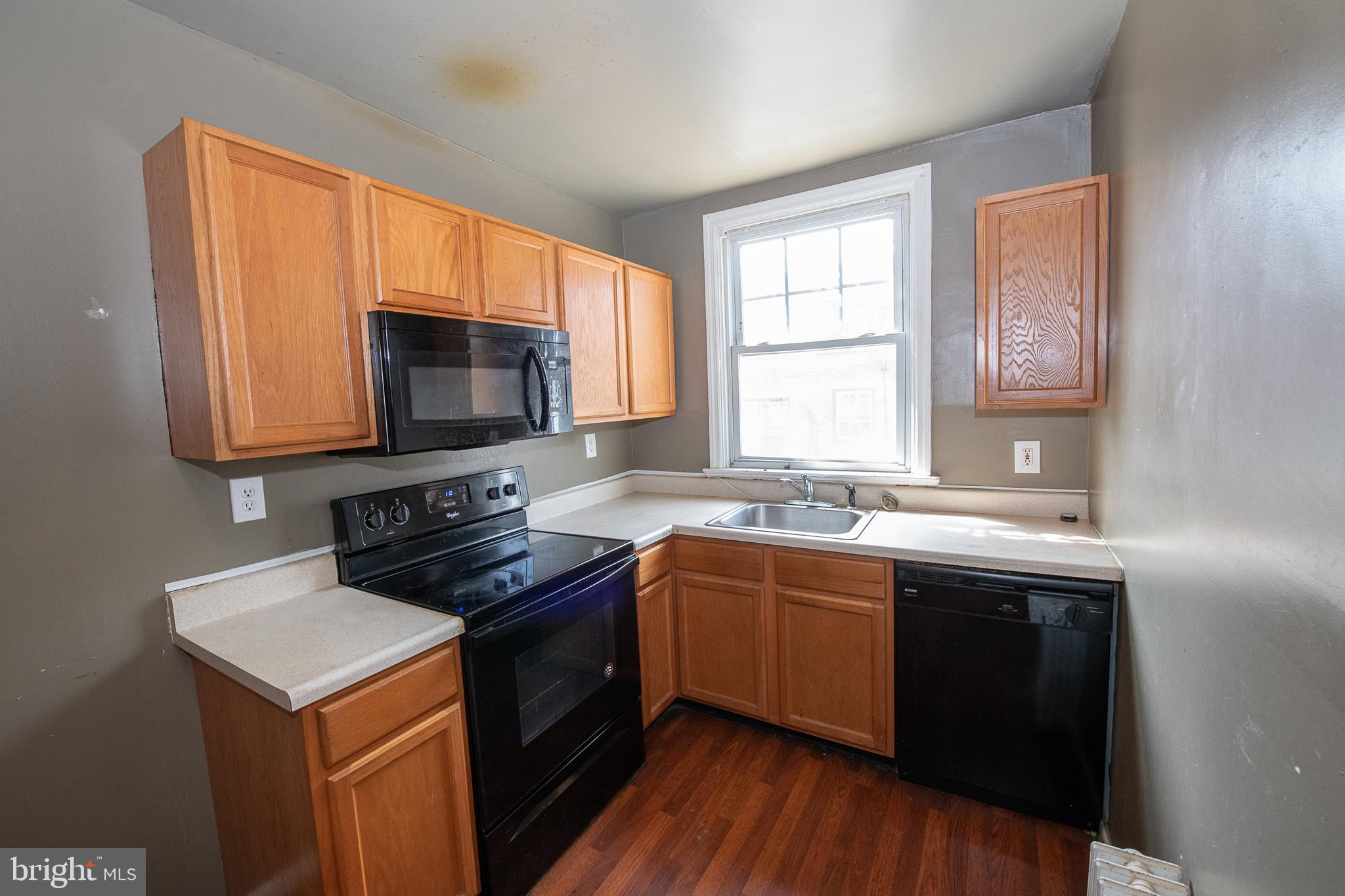 6826 Radbourne Road Upper Darby, PA 19082 - Photo 8 of 22 Kitchen