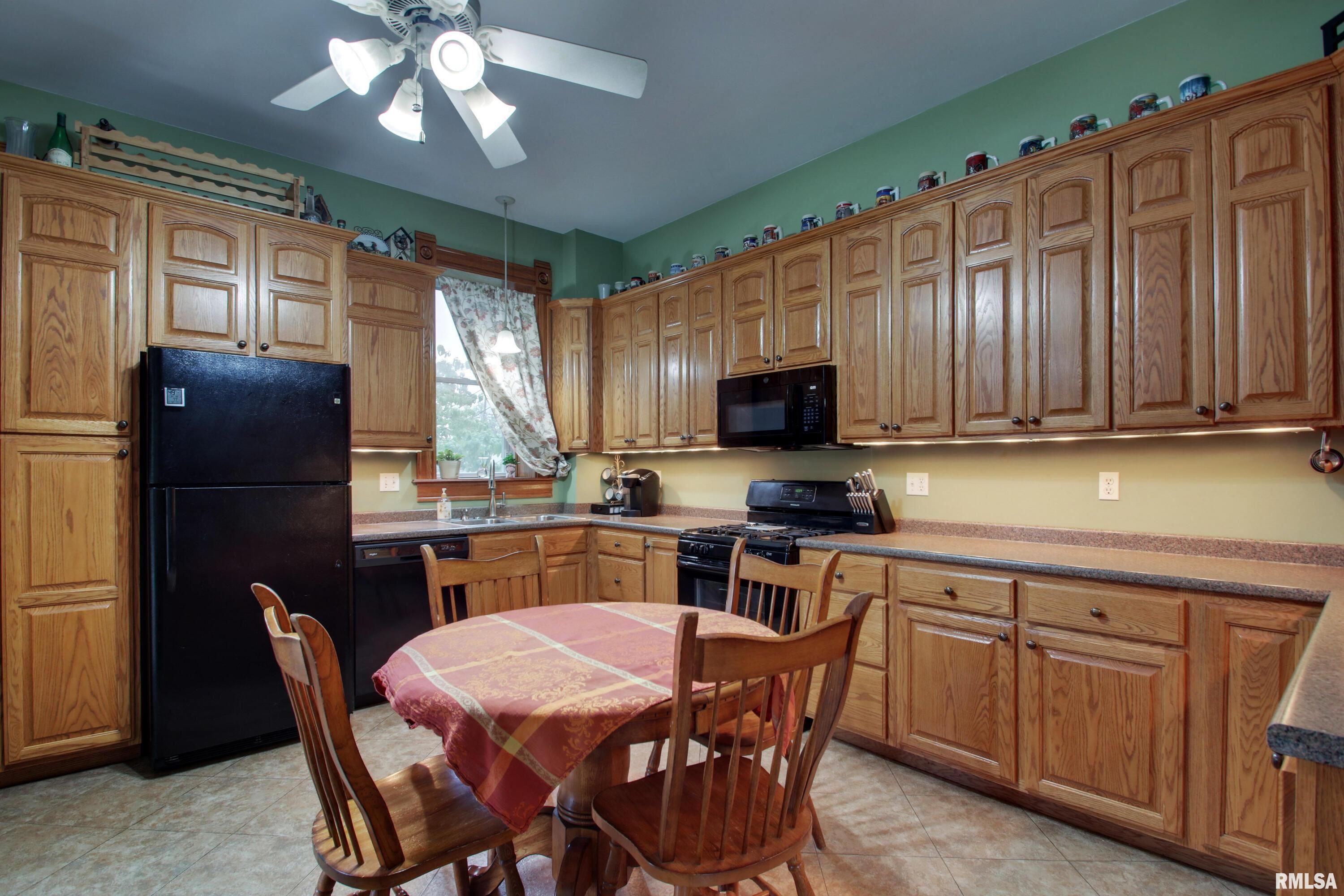 1503 Spring Street Quincy, IL 62301 - Photo 8 of 23 Gallery Image 8
