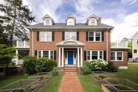 $2,245,000 | 156 Common Street, Belmont, MA 02478