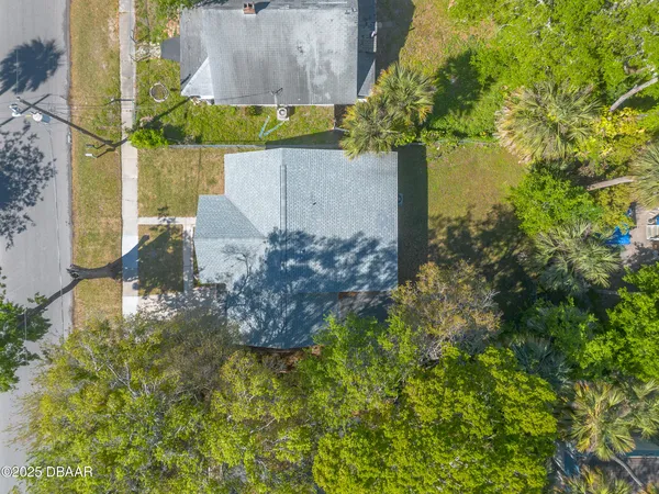 $1,900 | 138 Kingston Avenue, Daytona Beach, FL 32114