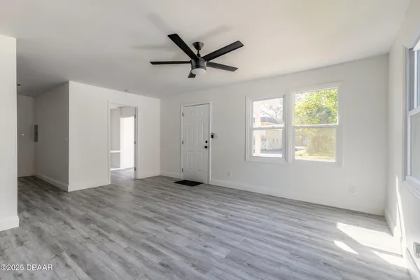 $1,900 | 138 Kingston Avenue, Daytona Beach, FL 32114