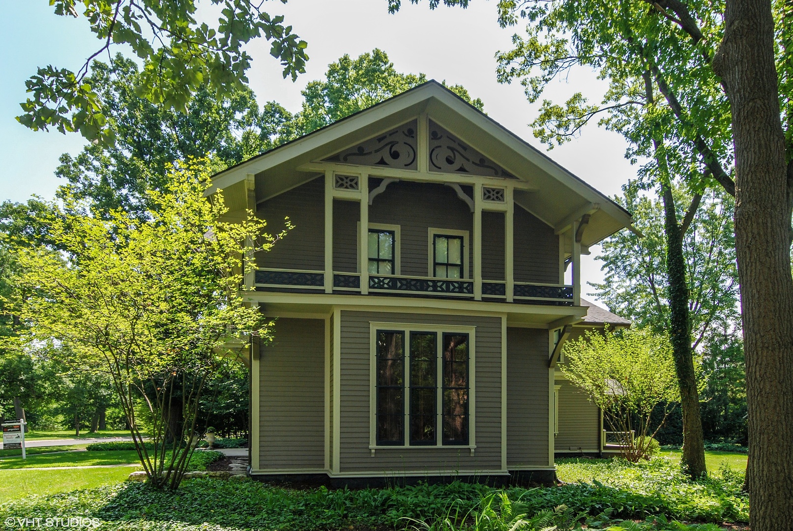 100 Fairbank Road Riverside, IL 60546 - Photo 4 of 36