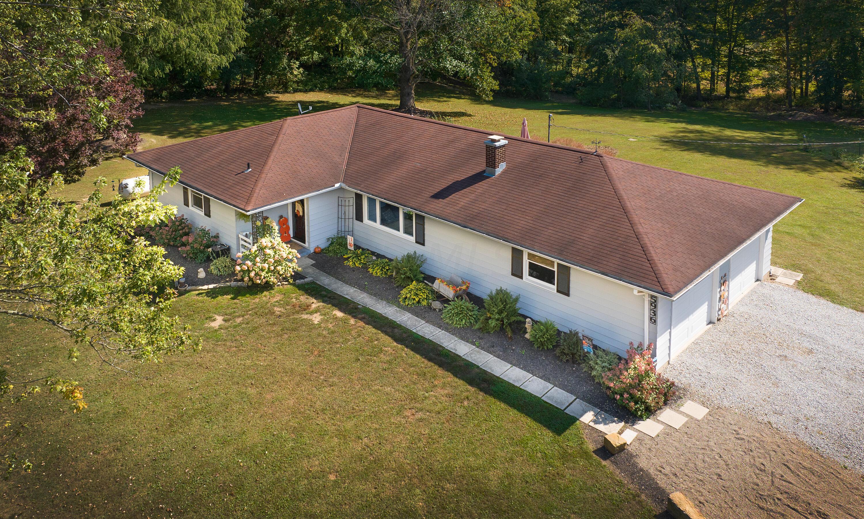 15936 Wooster Road Mount Vernon, OH 43050 - Photo 4 of 34 Wooster_04