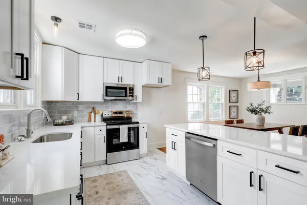 $624,900 | 225 Lynbrooke Road, Springfield, PA 19064