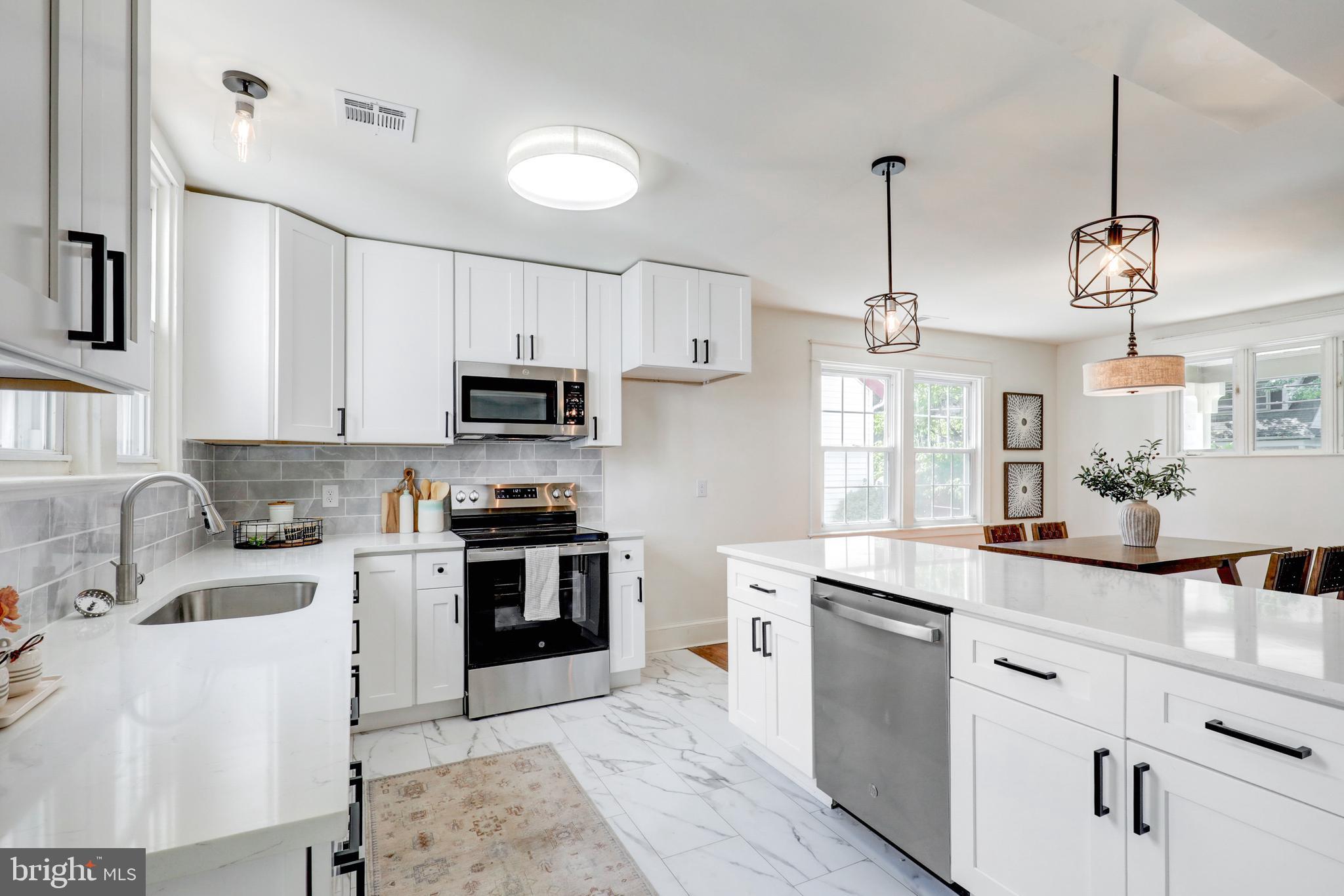 225 Lynbrooke Road Springfield, PA 19064 - Photo 8 of 38