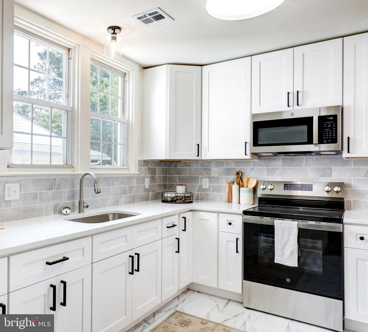 225 Lynbrooke Road Springfield, PA 19064 - Photo 9 of 38