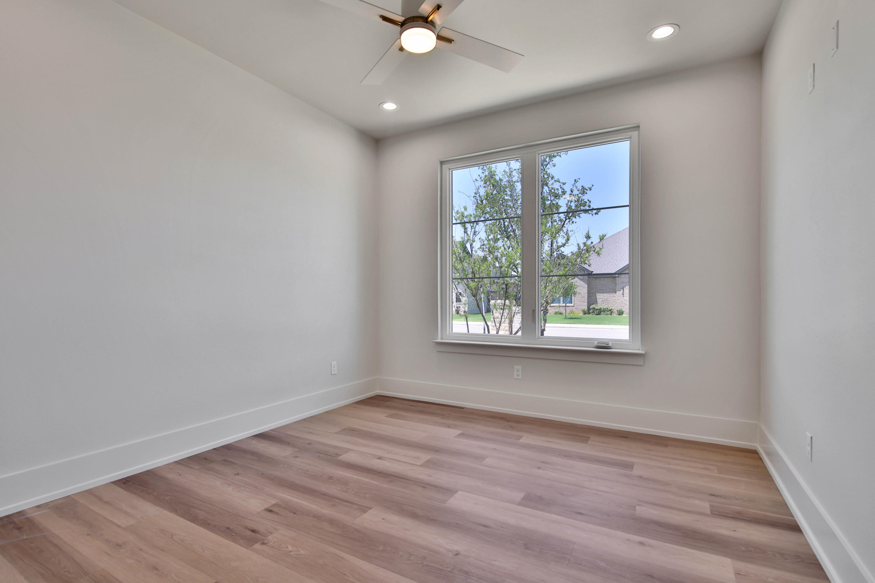 5845 111th Street Lubbock, TX 79424 - Photo 28 of 35 IMG_9319