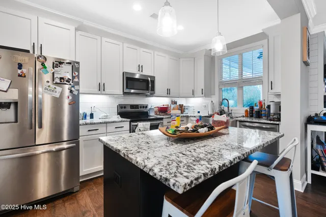 $2,400 | 259 Legacy Lakes Way, Aberdeen, NC 28315